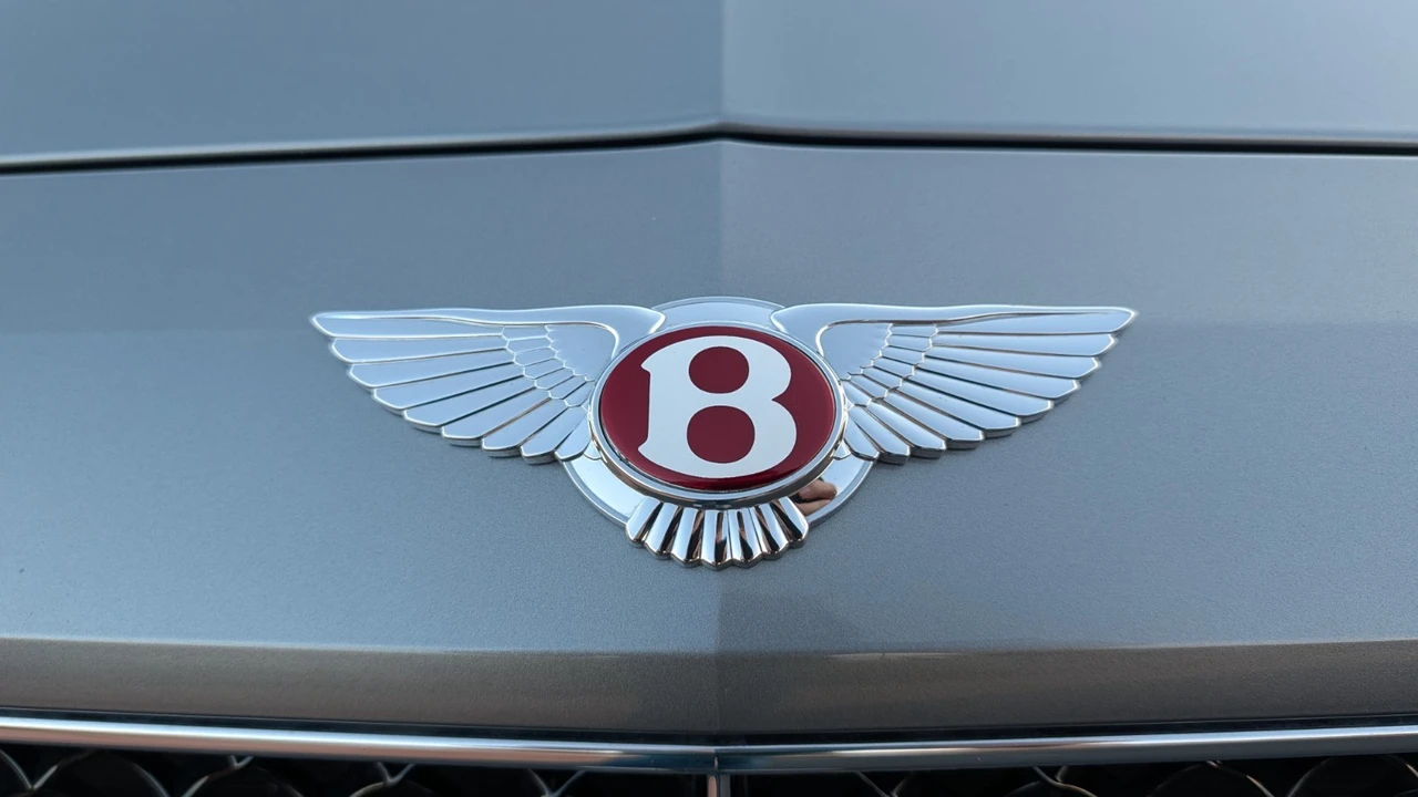 2017 Bentley - Image 13 of 31