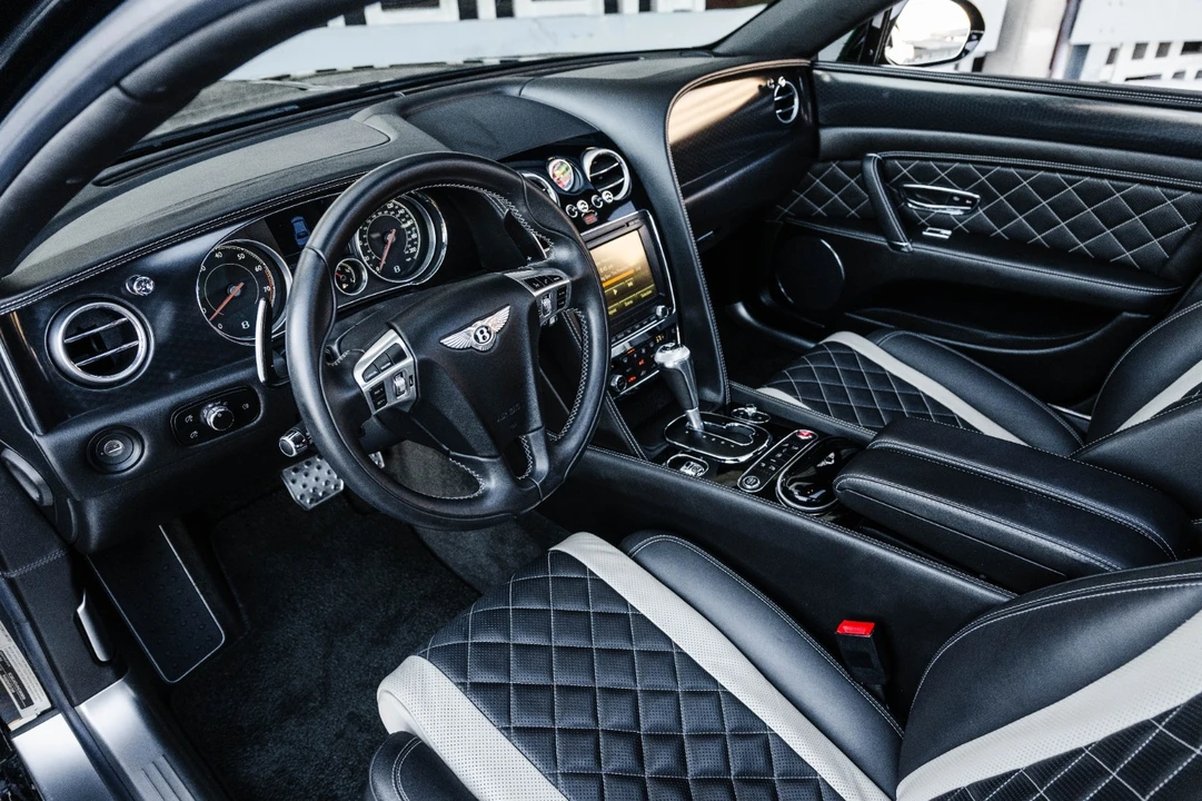 2017 Bentley Continental Flying Spur - Image 15 of 21