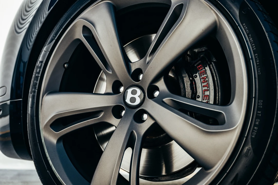2017 Bentley Continental Flying Spur - Image 7 of 21