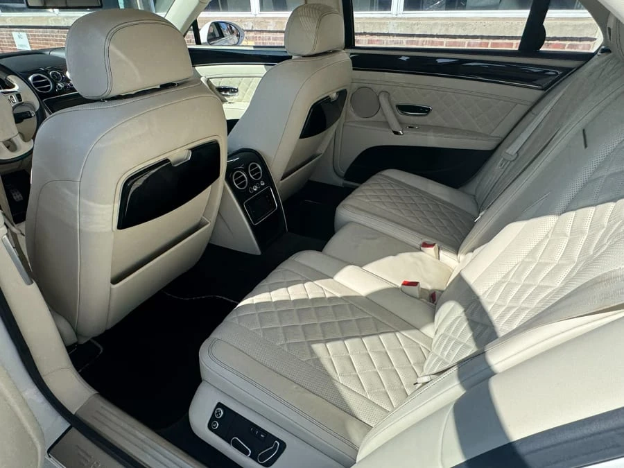 2017 Bentley Continental Flying Spur - Image 6 of 10