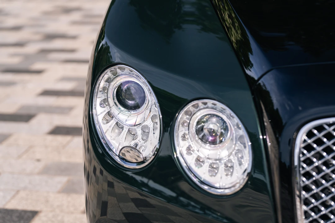 2017 Bentley Continental Flying Spur - Image 13 of 31