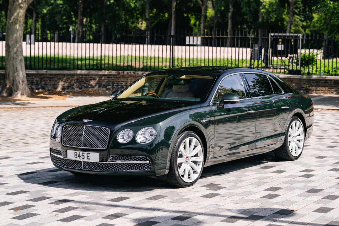 2017 Bentley Continental Flying Spur - Image 3 of 31