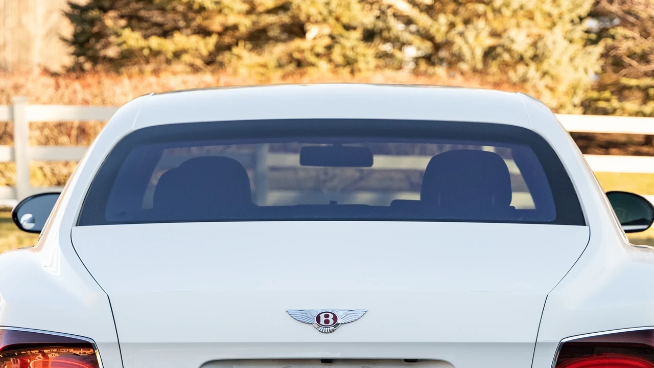 2017 Bentley Continental - Image 25 of 31