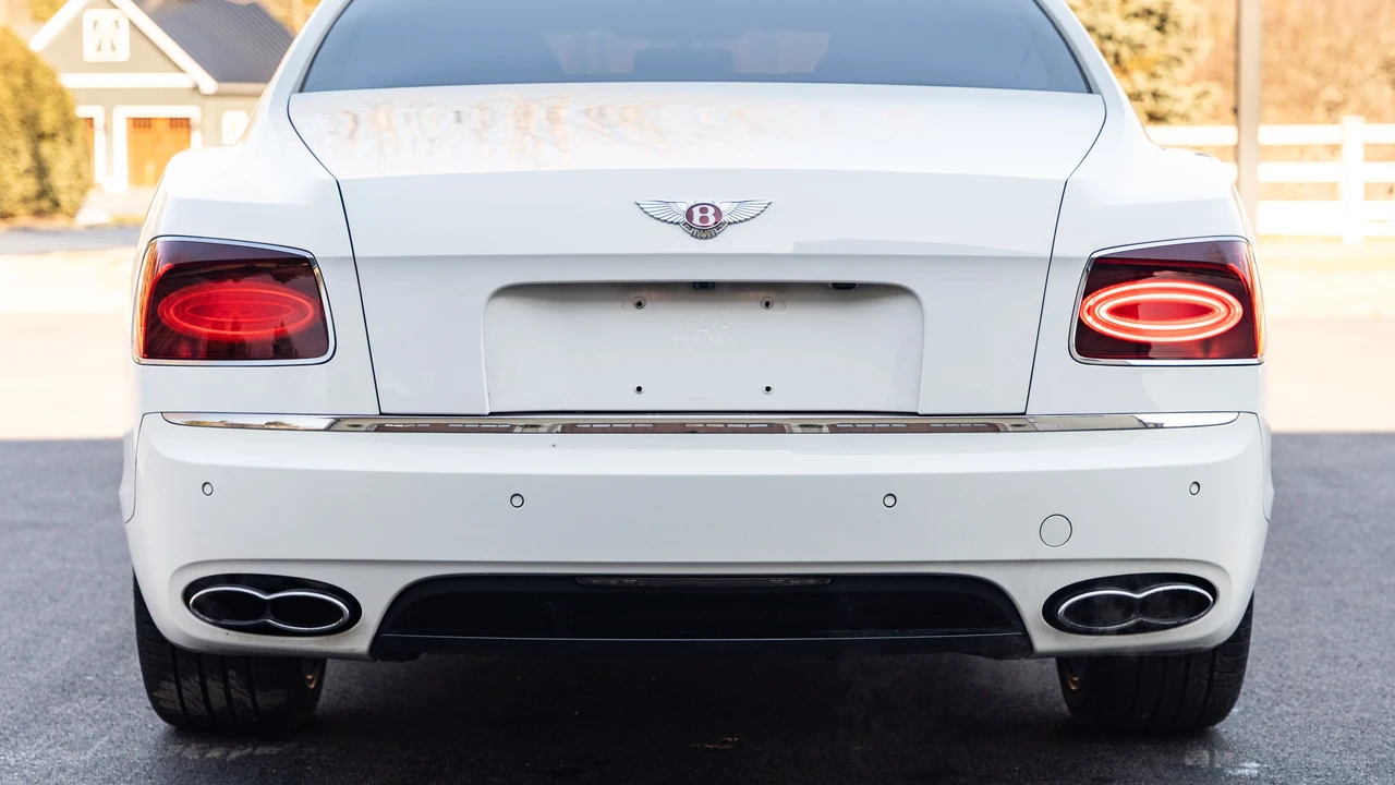 2017 Bentley Continental - Image 17 of 31