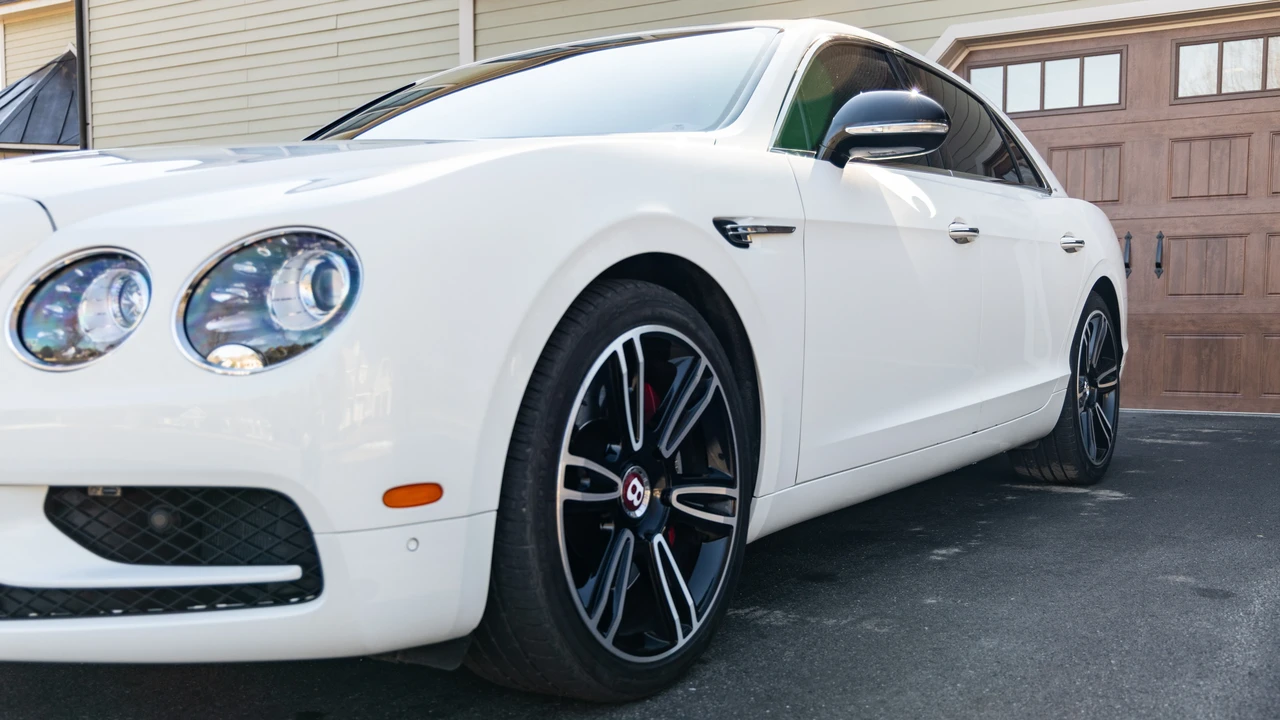 2017 Bentley Continental - Image 19 of 31