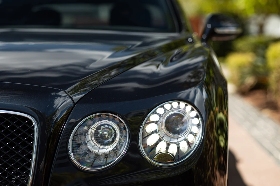 2017 Bentley Continental Flying Spur - Image 18 of 31