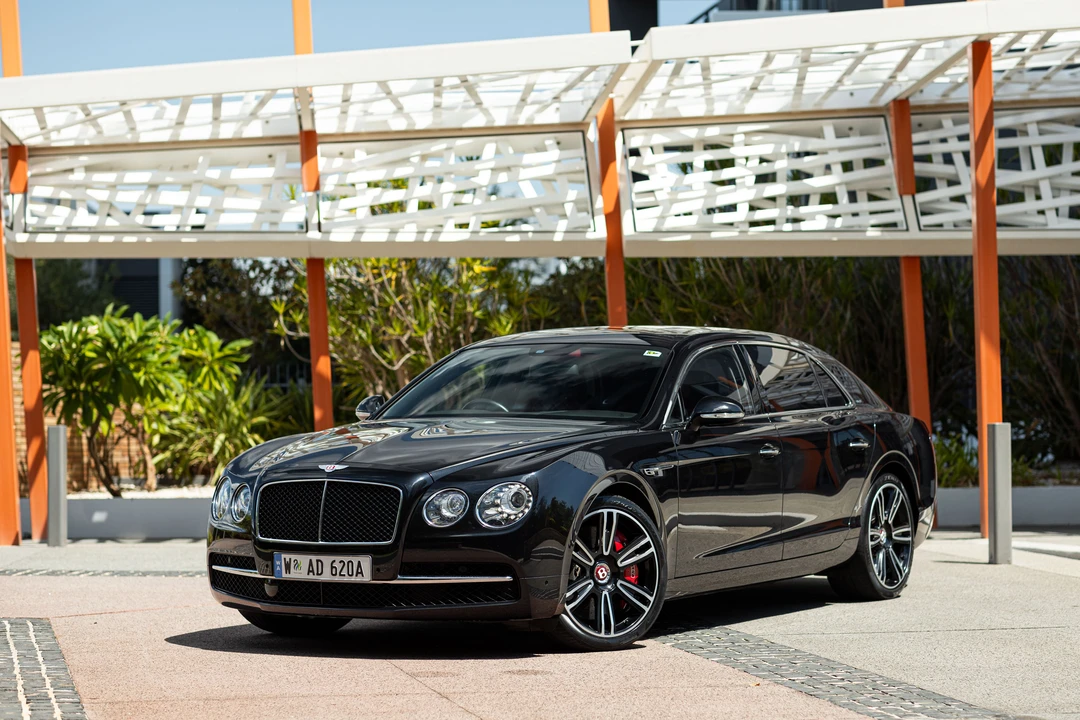 2017 Bentley Continental Flying Spur - Image 9 of 31