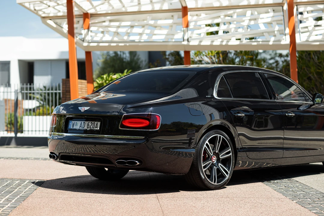 2017 Bentley Continental Flying Spur - Image 29 of 31