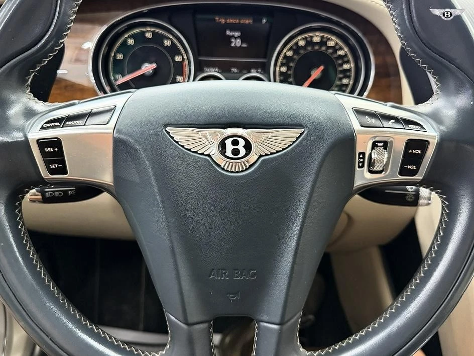 2017 Bentley Continental Flying Spur - Image 22 of 31