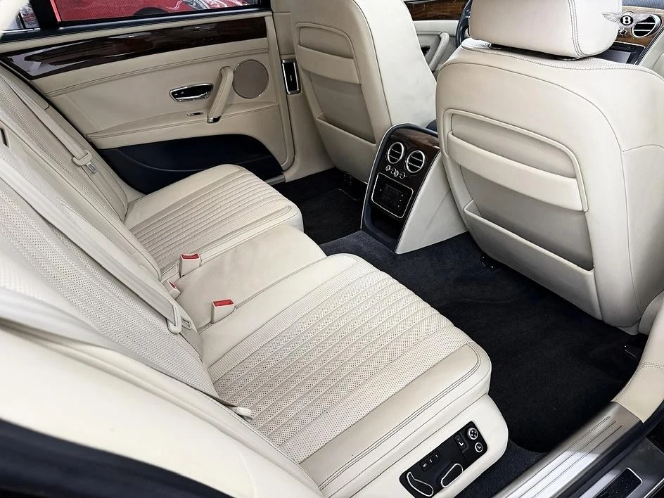 2017 Bentley Continental Flying Spur - Image 18 of 31