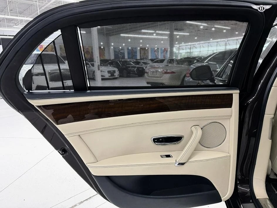 2017 Bentley Continental Flying Spur - Image 30 of 31