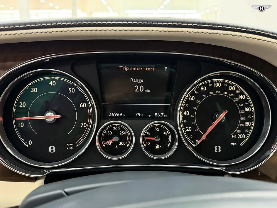 2017 Bentley Continental Flying Spur - Image 9 of 31