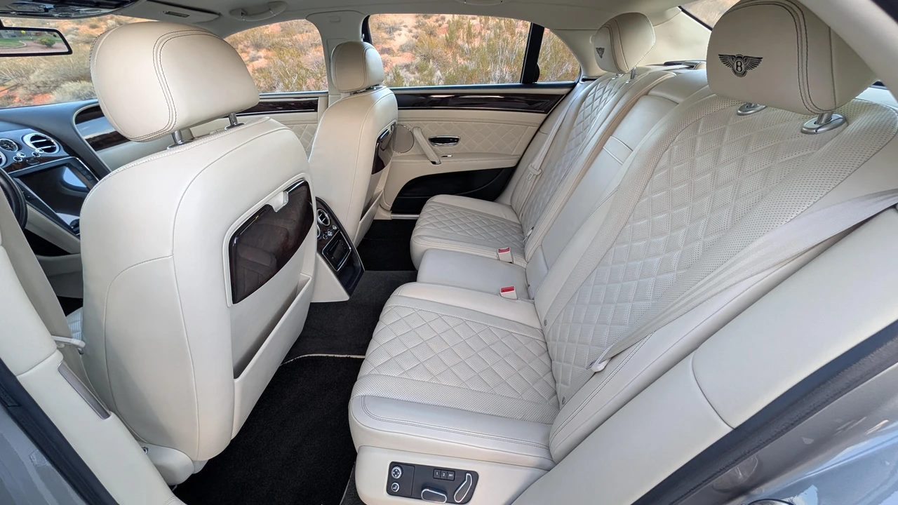 2017 Bentley Continental - Image 31 of 31