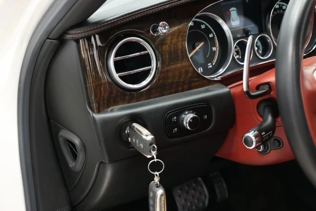 2017 Bentley Continental - Image 22 of 31