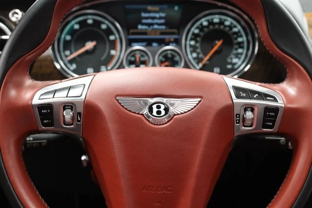2017 Bentley Continental - Image 27 of 31