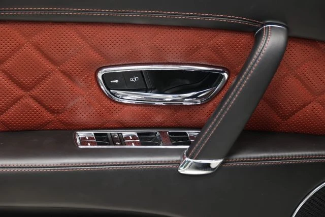 2017 Bentley Continental - Image 12 of 31