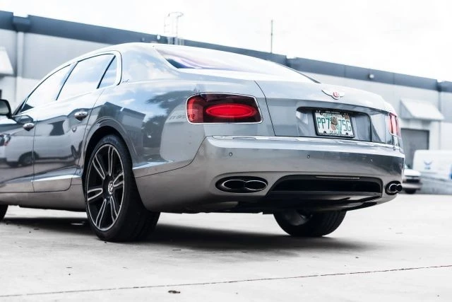 2017 Bentley - Image 14 of 21