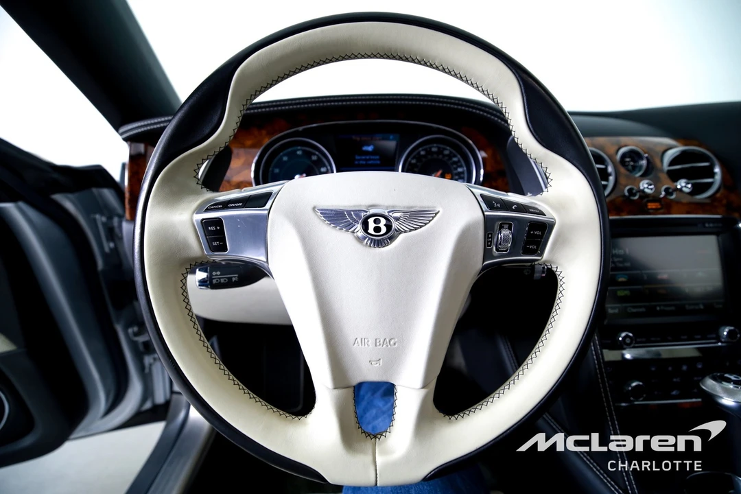 2017 Bentley - Image 14 of 31