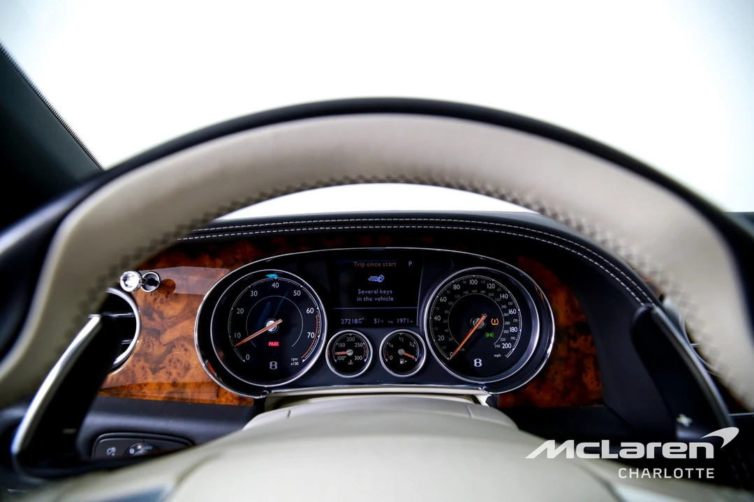 2017 Bentley - Image 13 of 31