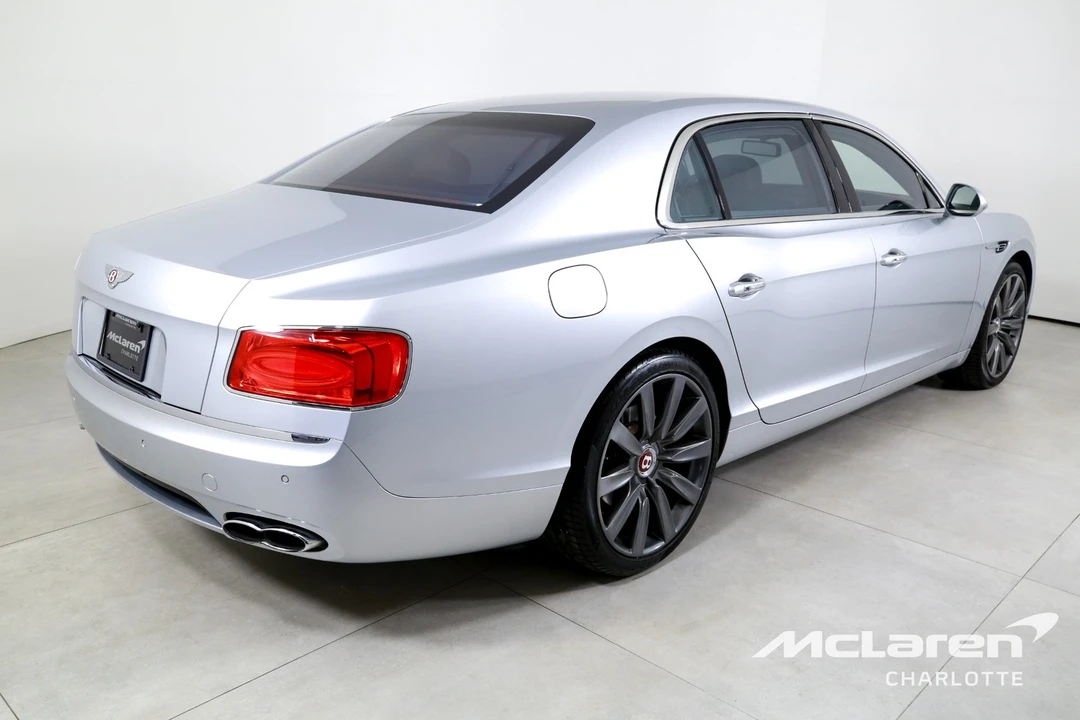 2017 Bentley - Image 8 of 31