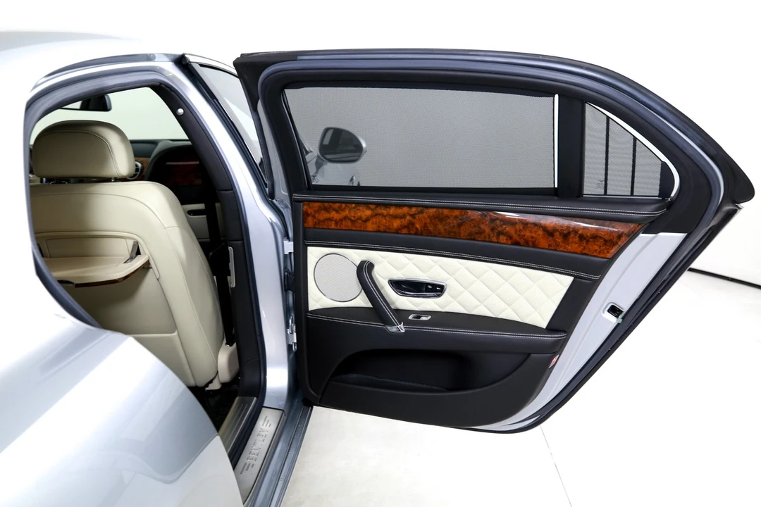 2017 Bentley Continental - Image 22 of 31