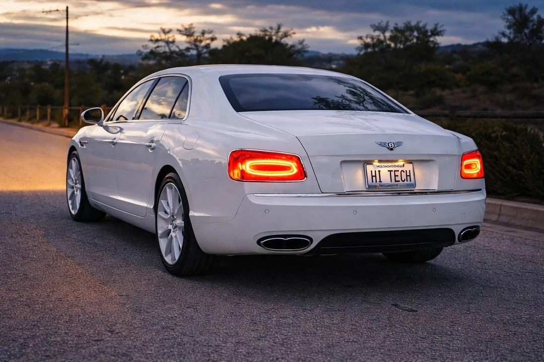 2017 Bentley Continental Flying Spur - Image 6 of 6