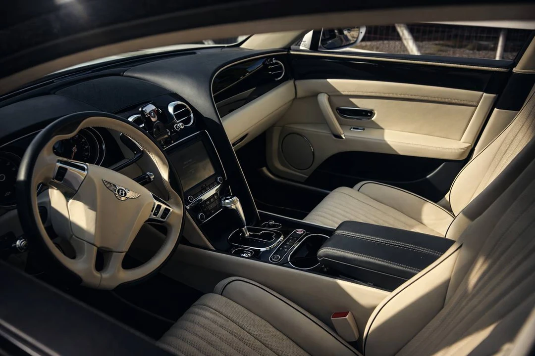 2017 Bentley Continental Flying Spur - Image 4 of 6
