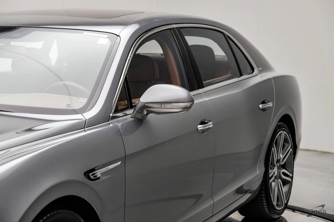 2017 Bentley Continental - Image 27 of 31