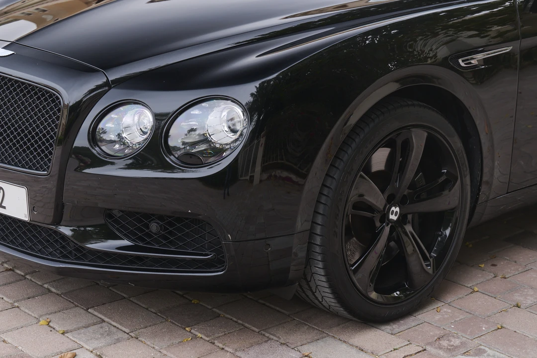 2017 Bentley Continental Flying Spur - Image 24 of 31