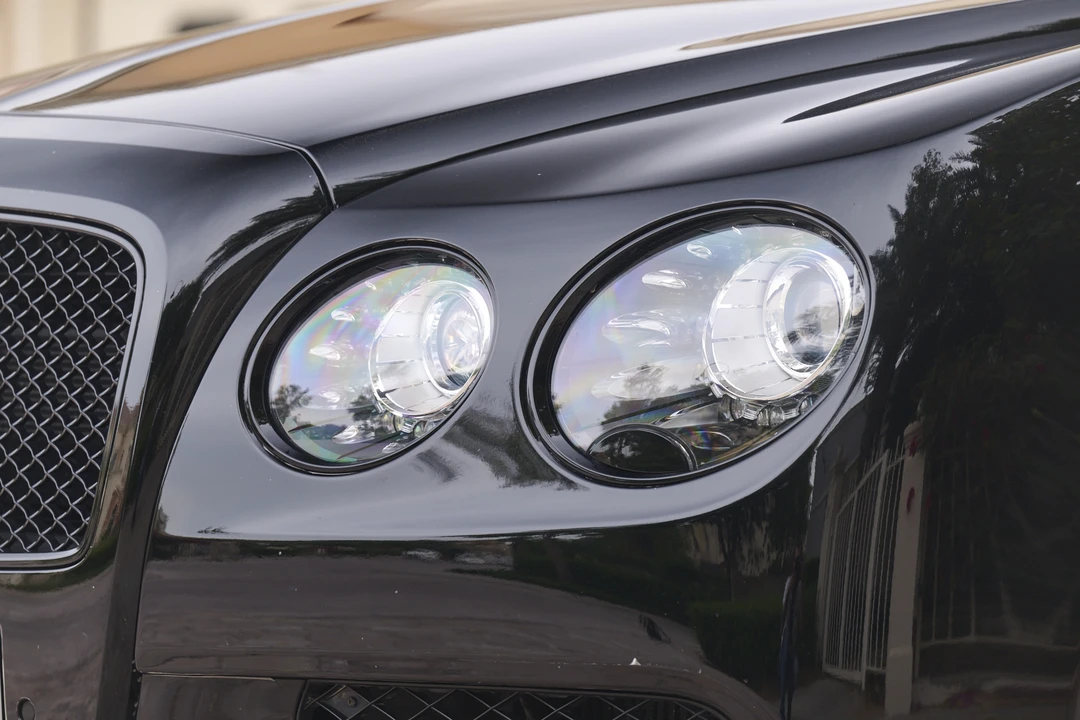2017 Bentley Continental Flying Spur - Image 26 of 31