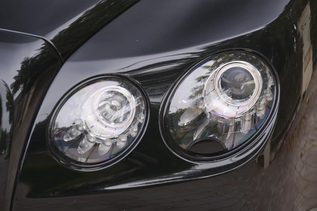 2017 Bentley Continental Flying Spur - Image 27 of 31