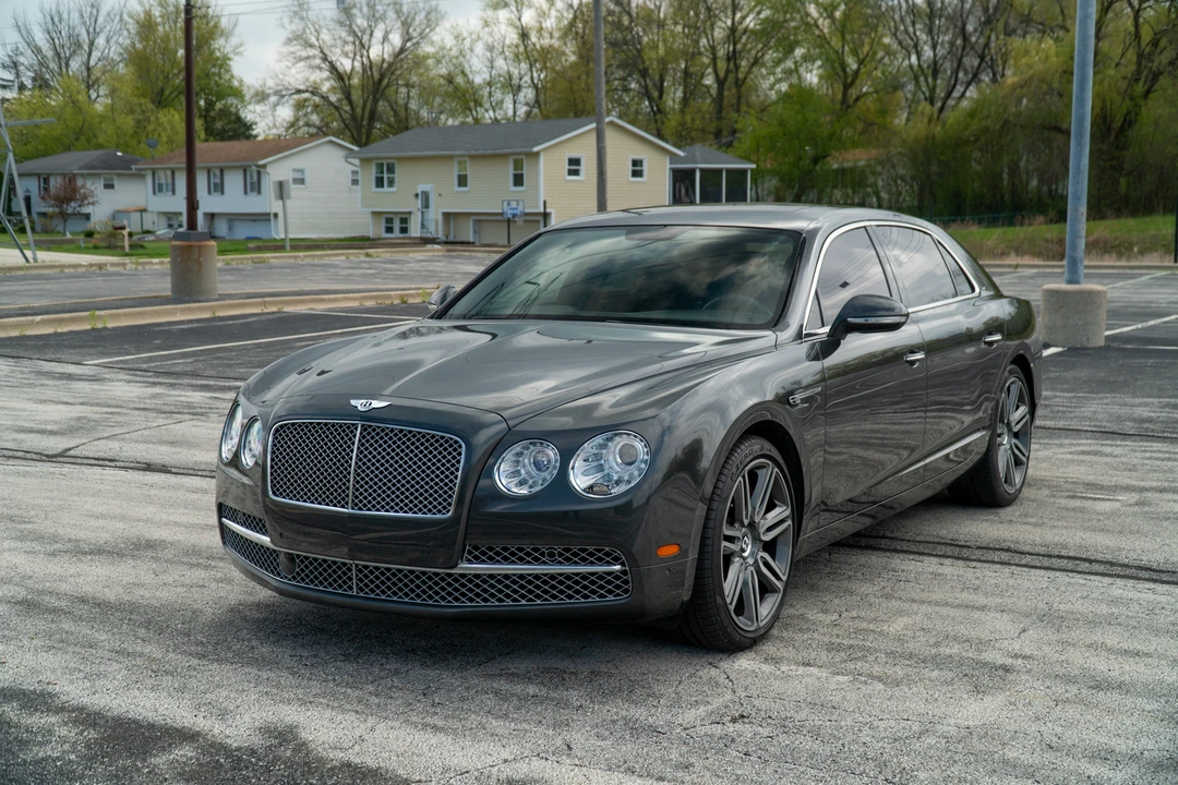 2017 Bentley Continental Flying Spur - Image 14 of 31