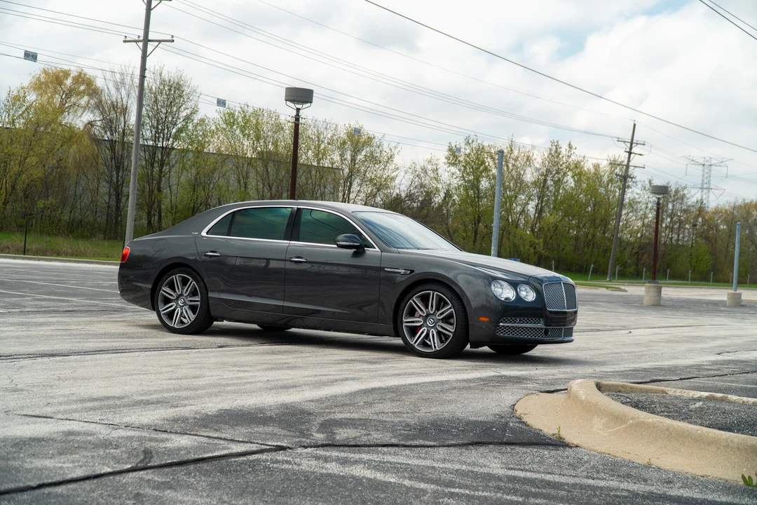 2017 Bentley Continental Flying Spur - Image 2 of 31
