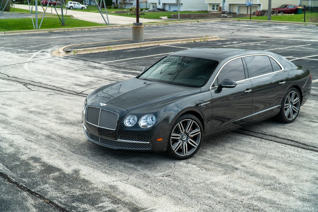 2017 Bentley Continental Flying Spur - Image 10 of 31