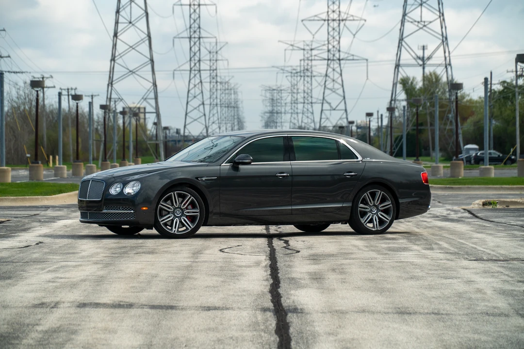 2017 Bentley Continental Flying Spur - Image 22 of 31