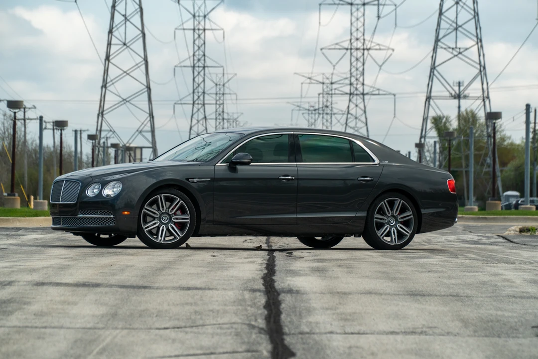 2017 Bentley Continental Flying Spur - Image 23 of 31