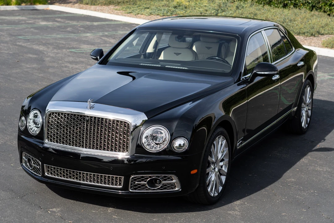 2017 Bentley Mulsanne 2nd Gen - Image 2 of 31