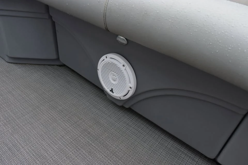 2017 Bentley - Image 15 of 17