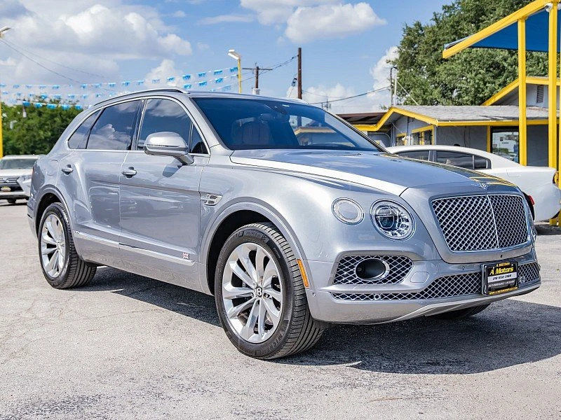 2017 Bentley Bentayga - Image 2 of 18