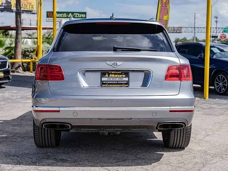 2017 Bentley Bentayga - Image 5 of 18