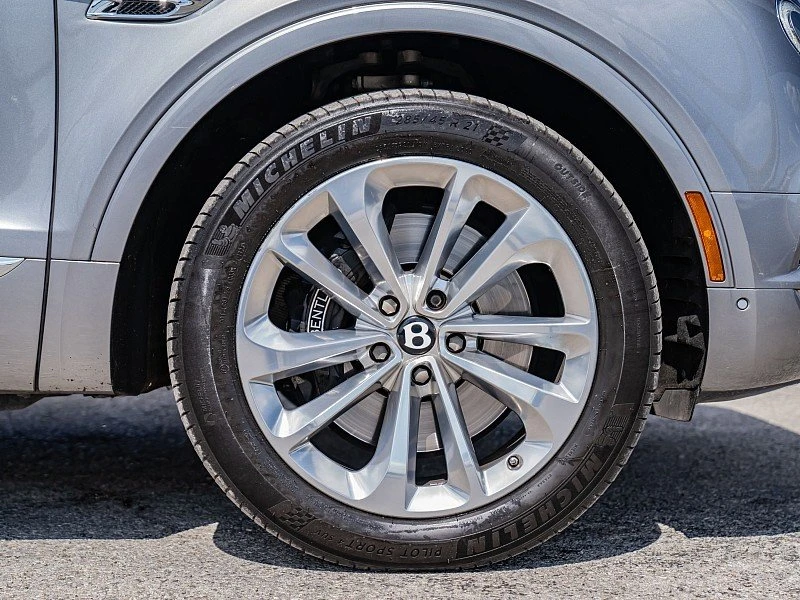2017 Bentley Bentayga - Image 12 of 18
