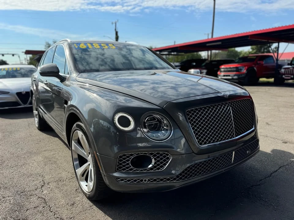 2017 Bentley Bentayga - Image 3 of 14