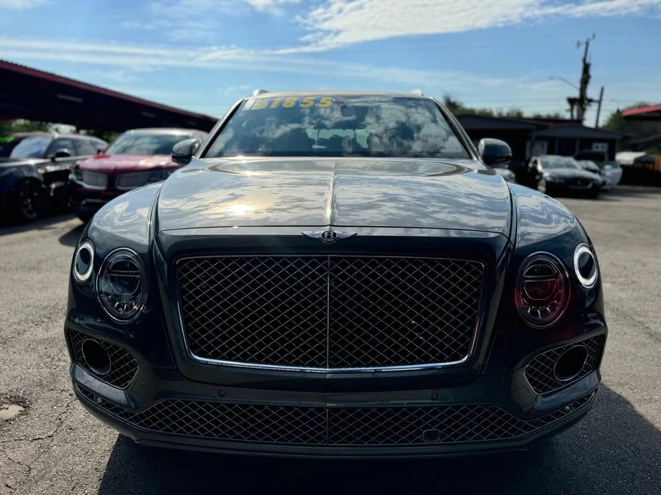 2017 Bentley Bentayga - Image 2 of 14