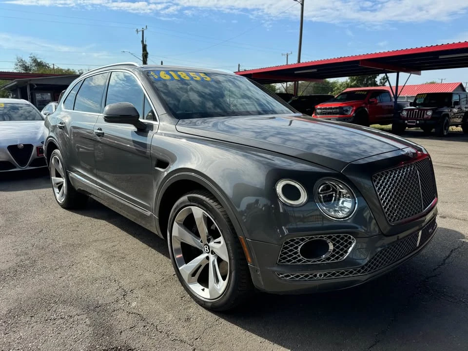 2017 Bentley Bentayga - Image 11 of 13