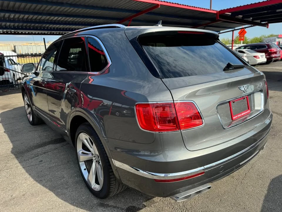 2017 Bentley Bentayga - Image 4 of 13