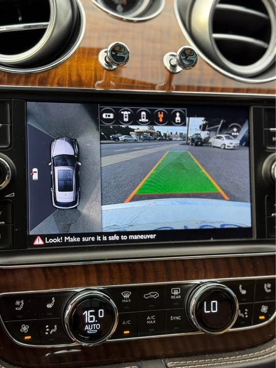 2017 Bentley Bentayga - Image 9 of 9