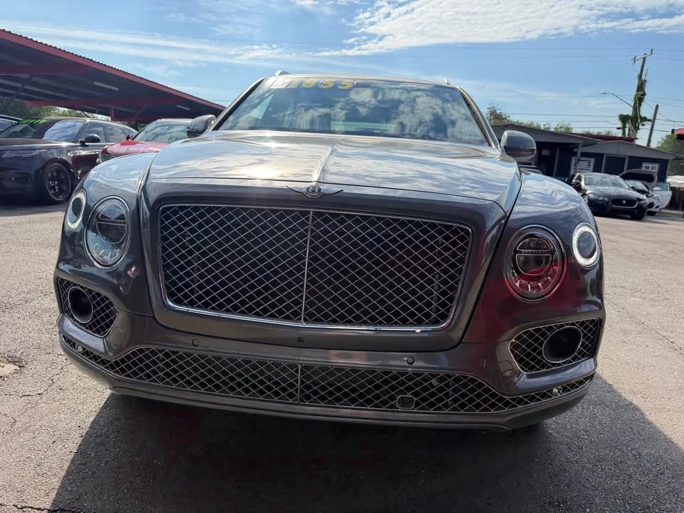 2017 Bentley Bentayga - Image 3 of 8