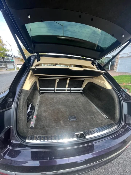 2017 Bentley Bentayga - Image 13 of 13