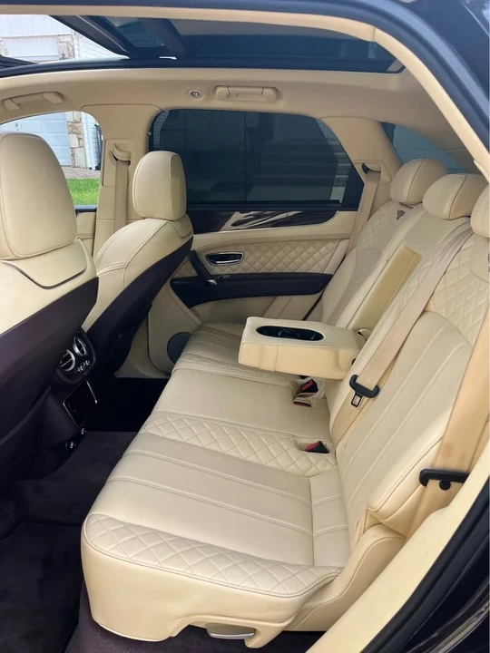 2017 Bentley Bentayga - Image 8 of 13