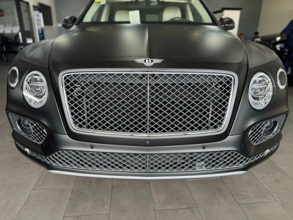 2017 Bentley Bentayga - Image 8 of 19